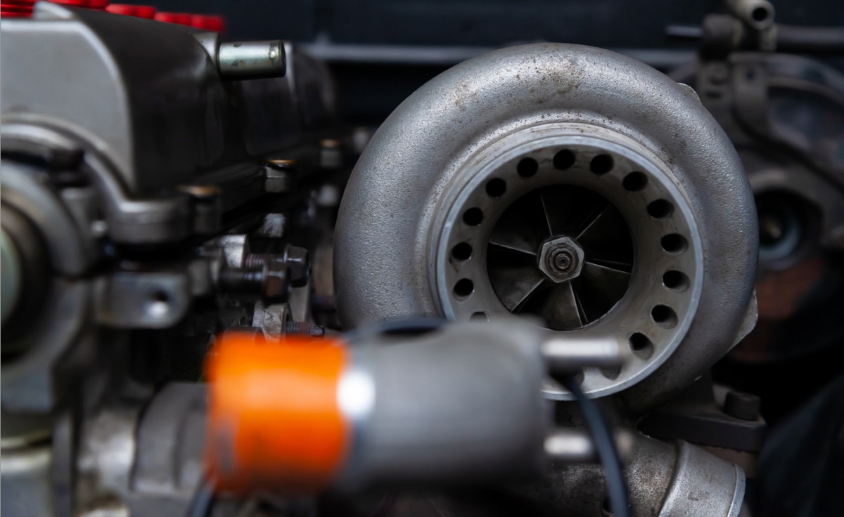 Turbocharger-on-Diesel-Engine-Thumbnail